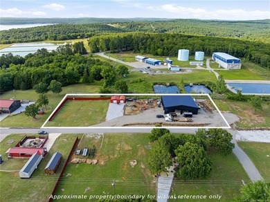 Exceptional investment opportunity near beautiful Lake - photo 1