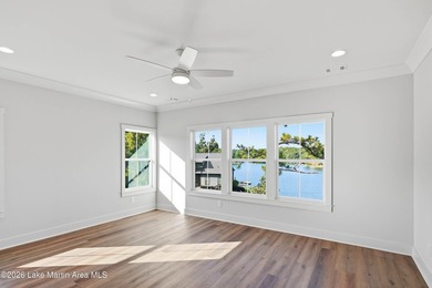 NEW CONSTRUCTION! Completely finished 4BR 3.5BA Lake Martin home - photo 25
