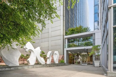 BLU 2 bedroom unit with a HUGE approx. 400 square foot private - photo 44