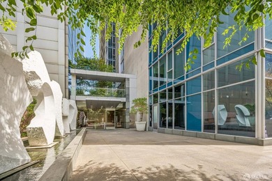 BLU 2 bedroom unit with a HUGE approx. 400 square foot private - photo 45