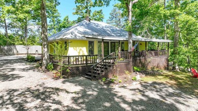 Water-view Pickwick Lake retreat in Counce, TN! This beautifully - photo 1