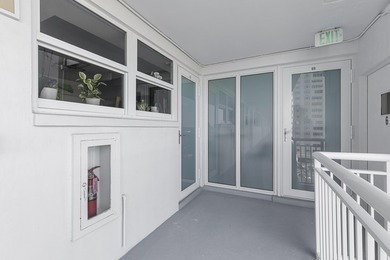 Stunning corner unit overlooking Port Everglades with direct - photo 5