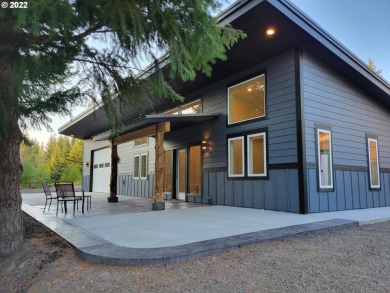 (private lake, pond, creek) Home For Sale in Snowden Washington