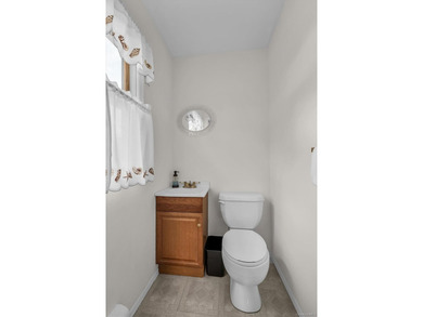 Move right in and start enjoying this beautifully updated - photo 21