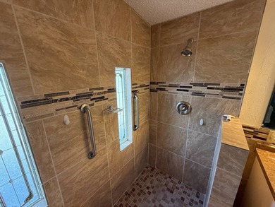 This well cared for 2-bedroom, 2-bathroom Palm Harbor home is - photo 28