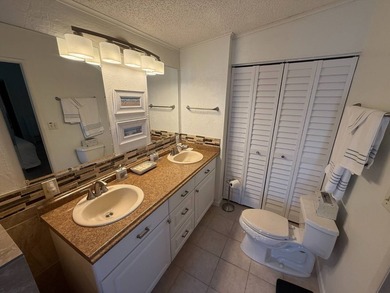This well cared for 2-bedroom, 2-bathroom Palm Harbor home is - photo 30
