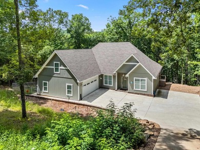 Greers Ferry Lake Home For Sale in Greers Ferry Arkansas