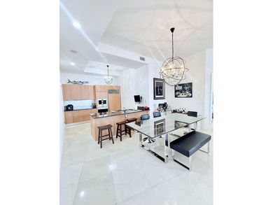 PH at Trump Tower III, Sunny Isles Beach, 2 bedrooms + den / 3 - photo 2
