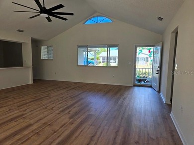 Welcome to Oak Run a 55+ Gated Active community with plenty of - photo 6