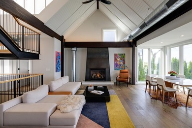 Lakefront luxury meets architectural distinction in this - photo 10