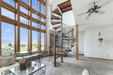 Golfer's dream home! Located in the exclusive gated golf - photo 24