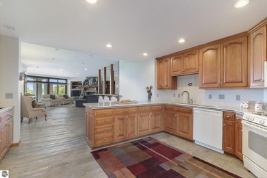 Golfer's dream home! Located in the exclusive gated golf - photo 26