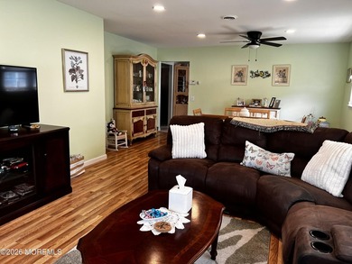 You won't want to miss out on this beautiful well maintained - photo 2