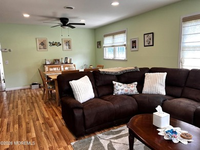 You won't want to miss out on this beautiful well maintained - photo 3