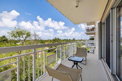 Bright and inviting 2BR/2BA residence in the coveted Lake Towers - photo 5