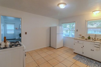 Welcome to this charming single-story home conveniently located - photo 13