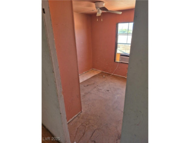 Fixer Upper with Huge Potential on 1.1 Acres in Pahrump!  Bring