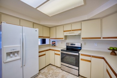 Discover the charm and comfort of island living in this - photo 8