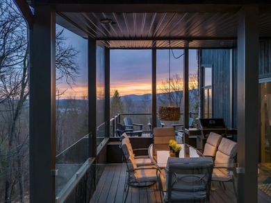 Stunning contemporary and inviting property with spectacular - photo 3