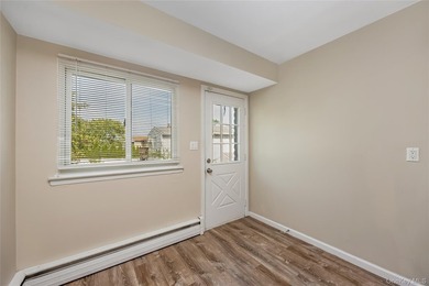 Welcome to this beautifully updated, move-in-ready 5-bedroom, 2 - photo 16