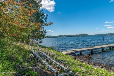 Waterfront Retreat: 14.55-acres of privacy on the shores of - photo 22