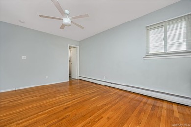 Welcome to this beautifully updated, move-in-ready 5-bedroom, 2 - photo 23