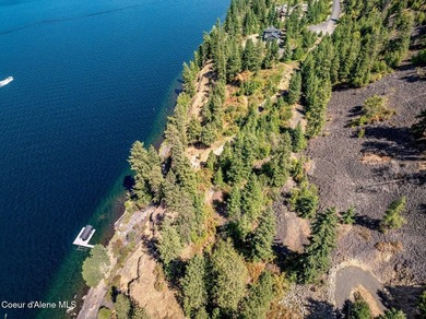 Waterfront Retreat: 14.55-acres of privacy on the shores of - photo 31