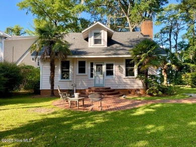 White Lake Home For Sale in Elizabethtown North Carolina