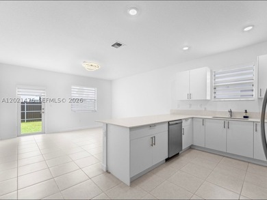Welcome to this beautiful home in a desirable Miami neighborhood - photo 8