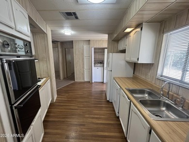 PRICED TO SELL!!! This 2 Bed 2bath home Is located in the - photo 2