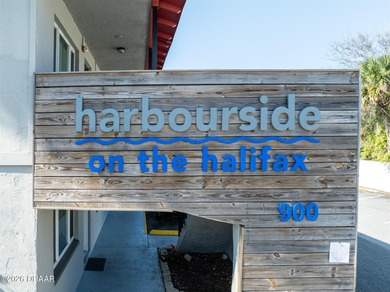 (private lake, pond, coastal) Condo For Sale in Daytona Beach Florida