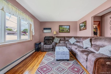 Beautifully maintained and move-in ready, this spacious - photo 11