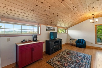 Experience White Mountain living in Bartlett, NH at its best in - photo 23