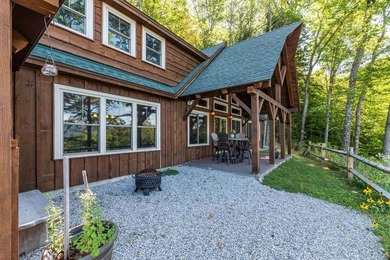 Experience White Mountain living in Bartlett, NH at its best in - photo 27