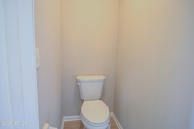 Beautiful David Weekley home in Greenleaf Village! Freshly - photo 49