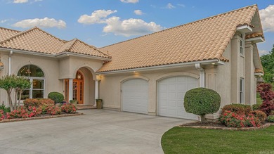 Welcome to 2207 Doral Cove, an exceptional golf course property - photo 2