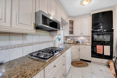 WELCOME TO 3170 RAWLINGS AVENUE. LEGAL 2 FAMILY FULLY DETACHED - photo 5