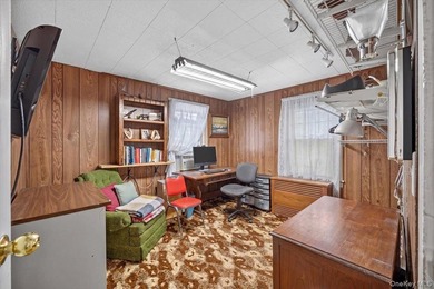Welcome to 77 Irving Place in New Rochelle. This charming - photo 11