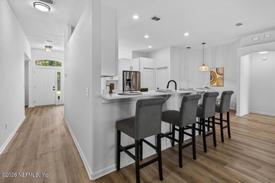 Beautifully renovated 3-bedroom, 2-bath home with a 2-car garage - photo 14