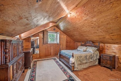 Welcome to 77 Irving Place in New Rochelle. This charming - photo 16