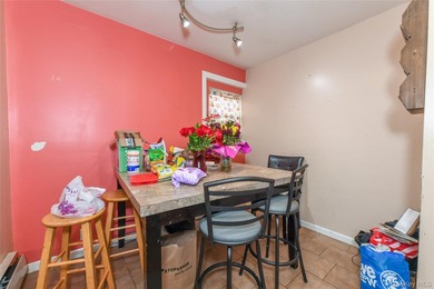 Well maintained two family in residential Rosedale. Both floors - photo 19