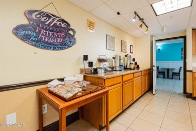 Welcome to Fountain Beach Resort, where vacation living meets - photo 22