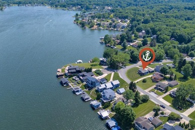 Enjoy a vacation lifestyle every day in this beautifully updated - photo 5