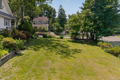 Welcome to 77 Irving Place in New Rochelle. This charming - photo 28