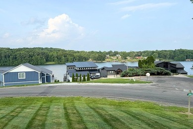 Enjoy a vacation lifestyle every day in this beautifully updated - photo 9