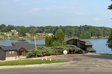 Enjoy a vacation lifestyle every day in this beautifully updated - photo 10