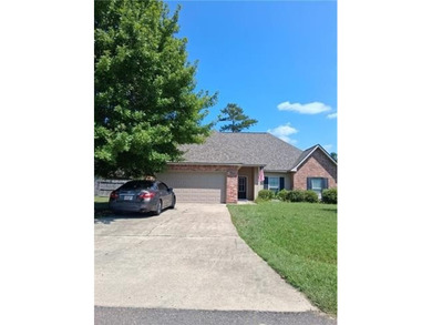 Lake Pontchartrain Home For Sale in Ponchatoula Louisiana