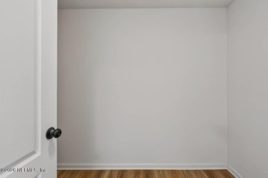 Beautifully renovated 3-bedroom, 2-bath home with a 2-car garage - photo 42