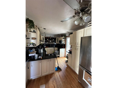 Attention all investors! Don't miss this exceptional opportunity - photo 3