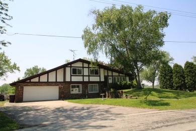 Lake Home For Sale in East Troy, Wisconsin